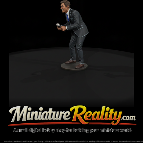 poparc-0388-late-night-desk-host-alternate-pose