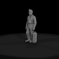 passengers-with-luggage-waiting-1950s-military-man — thumbnail 4