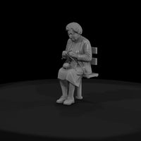 older-people-in-the-park-woman — thumbnail 4