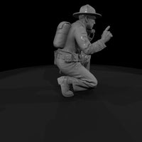 ww2-usmc-057-wwii-u-s-marine-corps-radio-operator — thumbnail 3