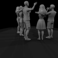 crowd-of-tourists — thumbnail 5