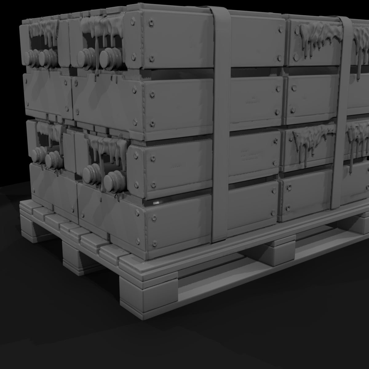 stacked-crates-on-pallet-with-securing-straps-250084