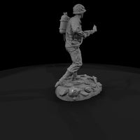 ww2h-063-united-states-marine-flamethrower-operato — thumbnail 3