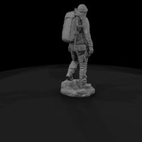 poparc-0076-cave-expedition-leader-alternate-pose — thumbnail 3