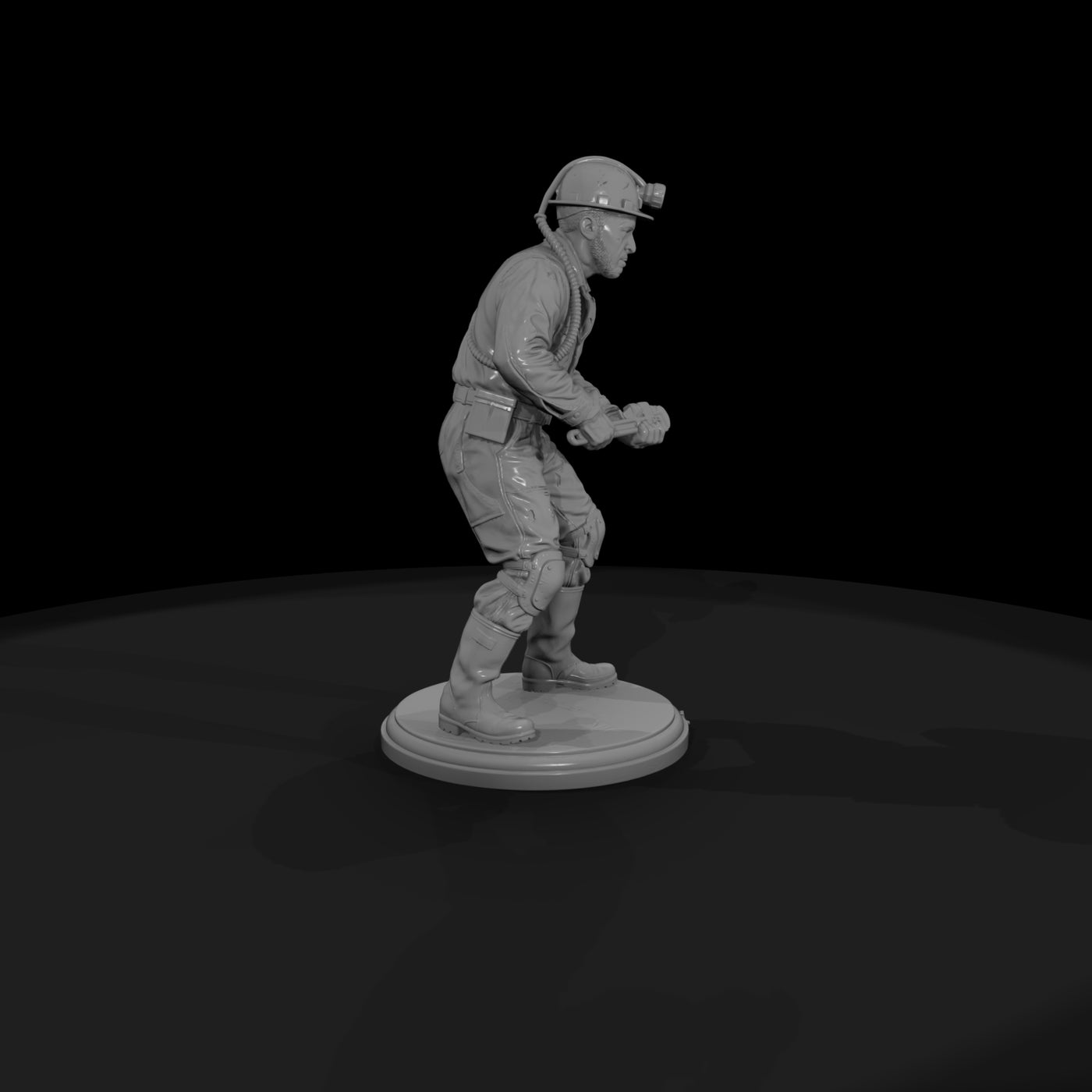 occ-134-1950s-underground-miner-pump-man-640777
