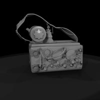 20260612-old-military-radio-with-strap-9ede2b21f3 — thumbnail 4