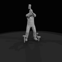 lumberjack-with-sledgehammer-driving-spikes — thumbnail 5