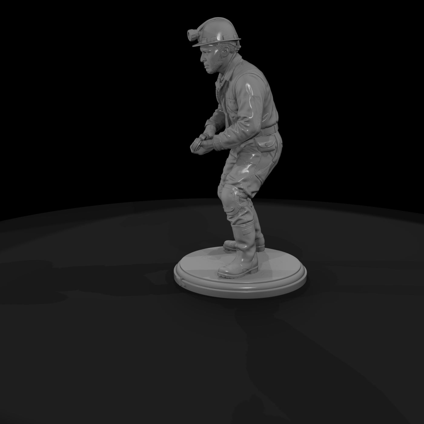 occ-134-1950s-underground-miner-pump-man-640777