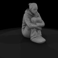 camper-in-sleeping-bag-seated-miniature-figure-020645 — thumbnail 5