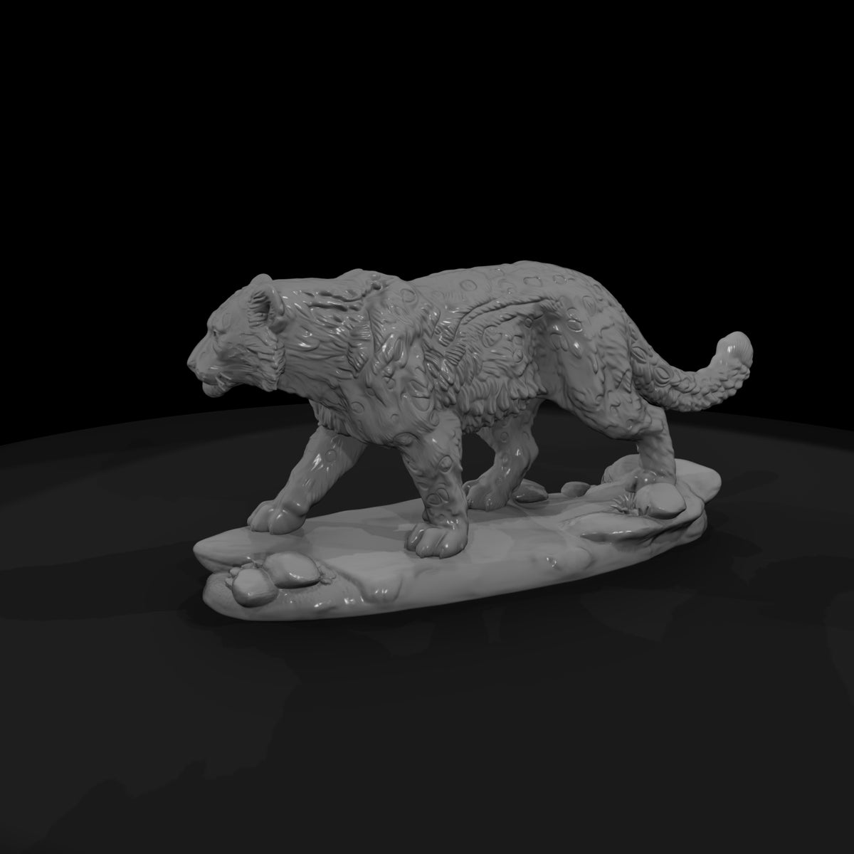 ant-155-snow-leopard-female