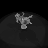 pin-up-in-coupe-glass — thumbnail 9