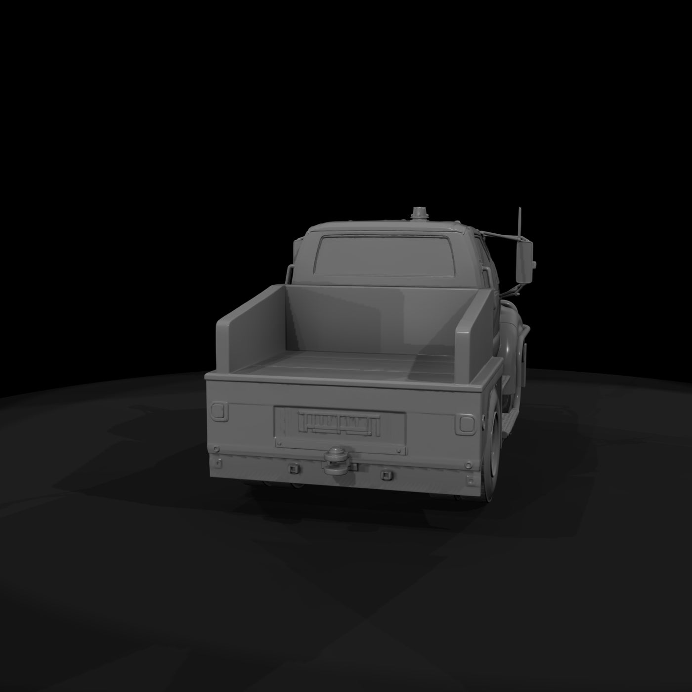 20260612-airport-tug-truck-339e157475