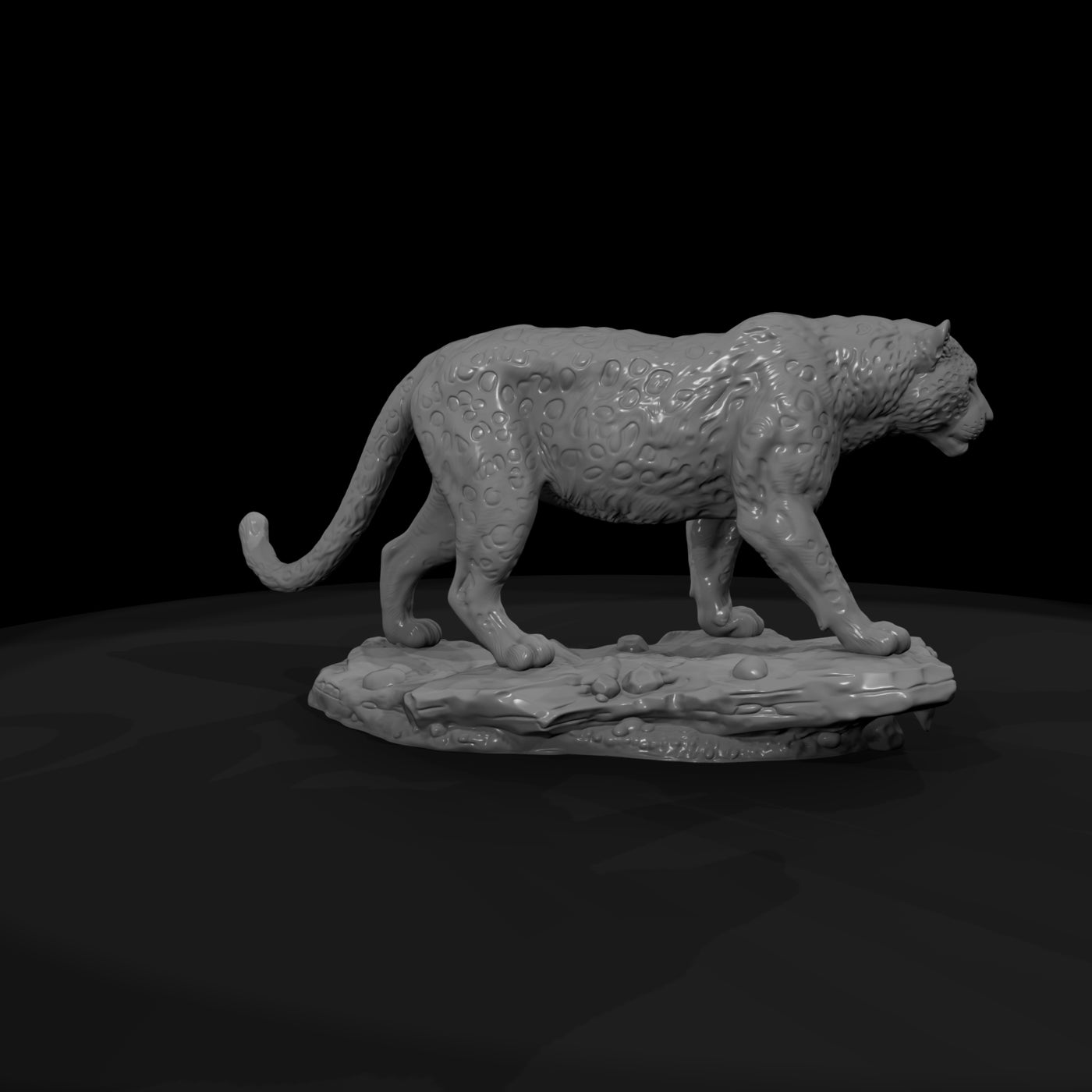 ant-007-leopard-male